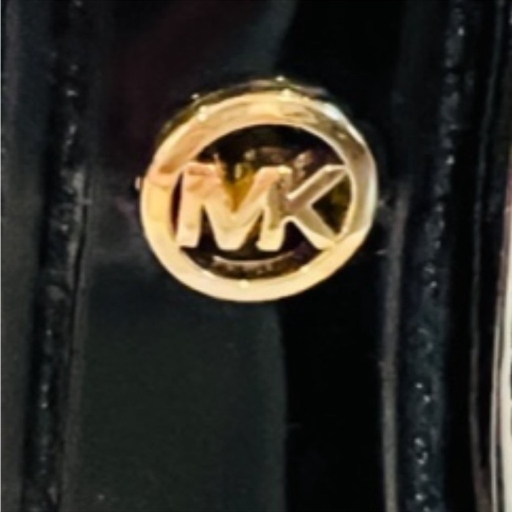 Michael Kors Rainboots - Picture 4 of 5